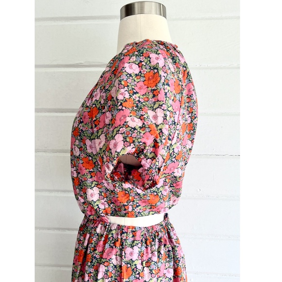 J. CREW Side-Cutout Midi Dress in Liberty Meadow Song Fabric - 8 - Picture 4 of 15